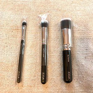 NWT Zoeva Brush (110 only!)
